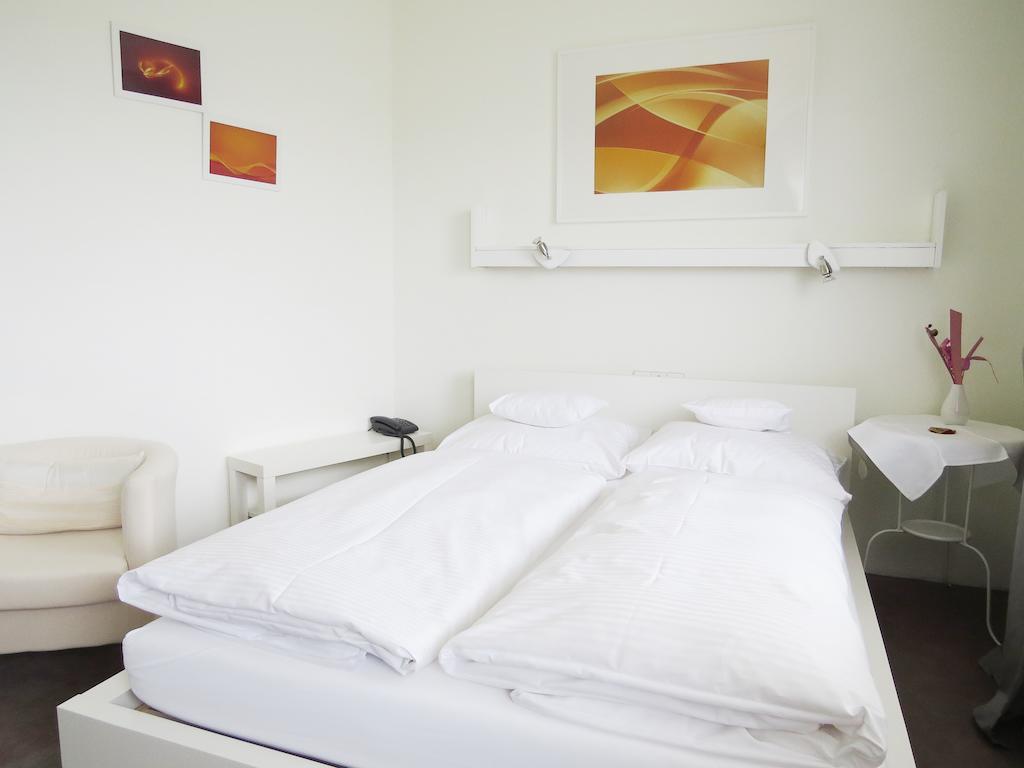 Hotel & Restaurant Die Linde Wangen  Rum bild