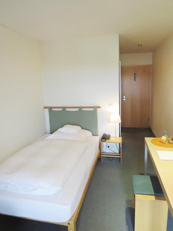 Hotel & Restaurant Die Linde Wangen  Rum bild